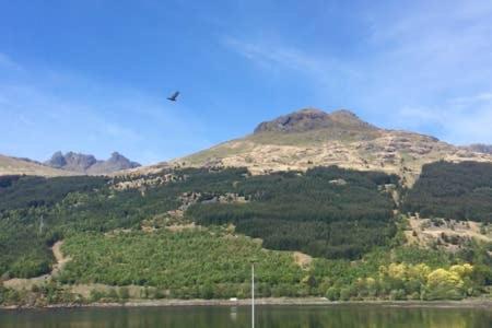 Twostones Self Catering Cottage Arrochar Extérieur photo